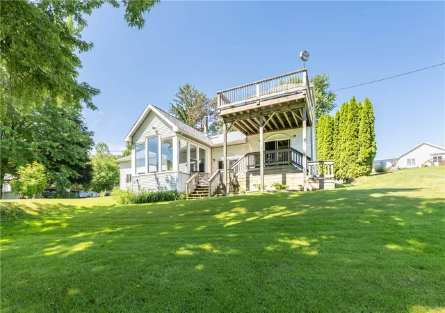 Photo 2 of Sale Pending at 10293 Connecticut Ave, Wolcott, NY 14590 | MLS# R1683905 | Listing updated on 2026-07-28