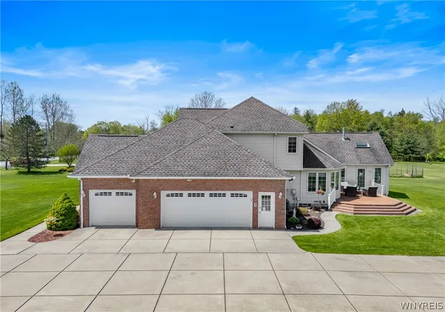 5th image of 5600 William St, Lancaster, NY 14086 | MLS# B1683860