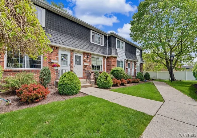 2nd image of 150 S Union Rd, Buffalo, NY 14221