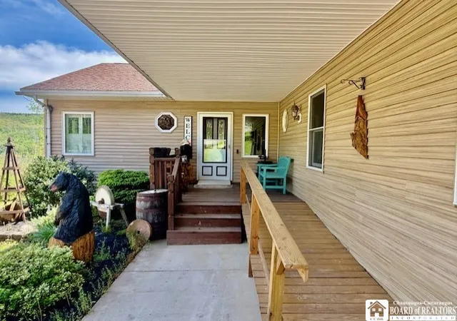Photo 3 of Single family home for sale at 4553 Union Hl Rd, Hinsdale, NY 14743 | MLS# R1683780 | Listing updated on 2026-06-30