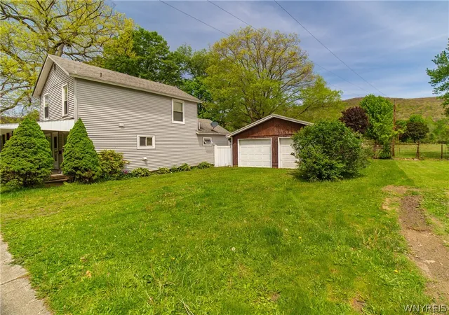 Homes for sale in Salamanca, NY | 139 Wildwood Ave, Salamanca, NY 14779 | MLS# B1683902