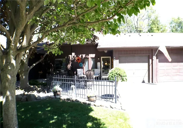 3rd image of 52 Castile Dr, Pomfret, NY 14063 | MLS# R1683813