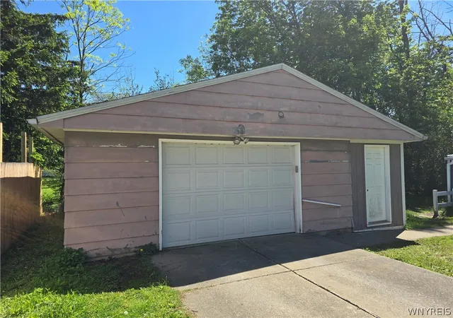 Homes for sale in West Seneca, NY | 2132 Transit Rd, West Seneca, NY 14224 | MLS# B1683947