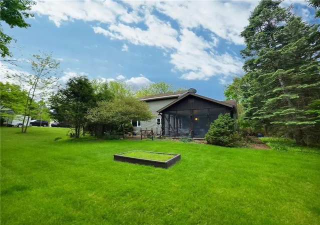 Homes for sale in Springport, NY | 7 Hillview Dr, Springport, NY 13160 | MLS# R1684048