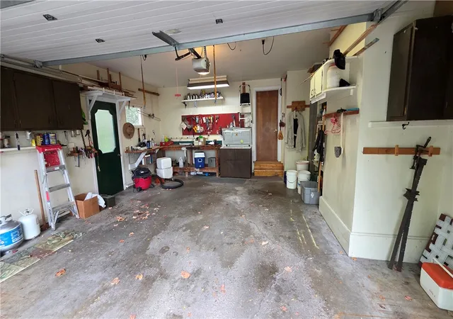 Homes for sale in Springport, NY | 7 Hillview Dr, Springport, NY 13160 | MLS# R1684048