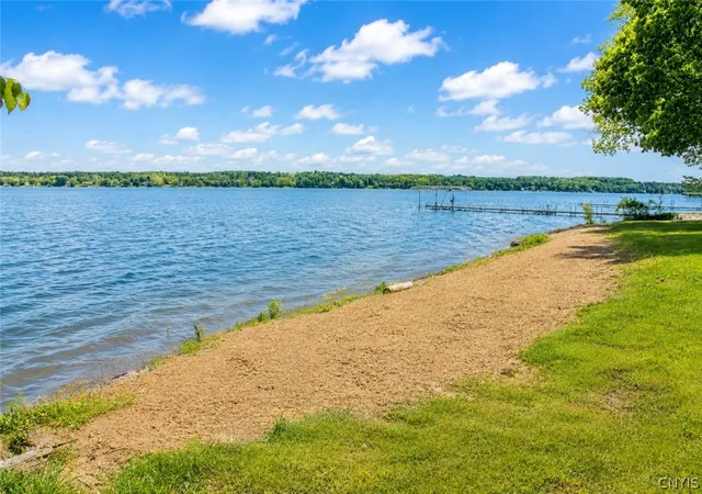 Homes for sale in Fleming, NY | 5854 W Lake Rd, Fleming, NY 13021 | MLS# S1684059