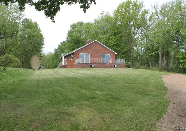 Homes for sale in Fleming, NY | 5854 W Lake Rd, Fleming, NY 13021 | MLS# S1684059