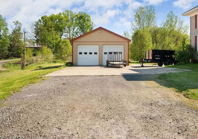Photo 3 of Single family home for sale at 7452 Route 5, Clinton, NY 13323 | MLS# S1684115 | Listing updated on 2026-07-23
