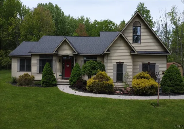 1st image of 9157 Mud Mill Rd, Brewerton, NY 13029 | MLS# S1682702