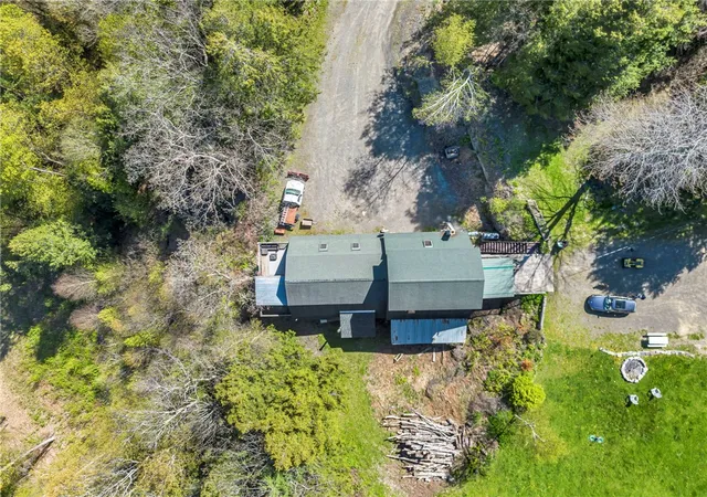 47th image of 180 Campbell Hill Rd, Middlefield, NY 13326 | MLS# R1677792