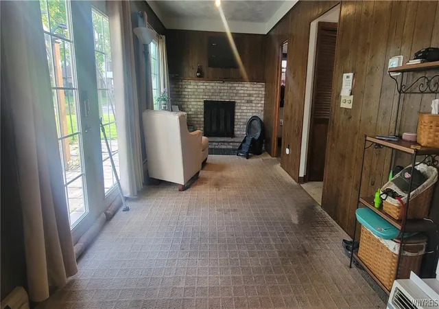 3rd image of 808 Willow St, Lockport City, NY 14094 | MLS# B1684079