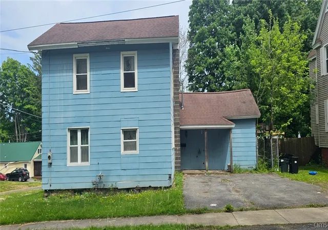 Homes for sale in Fulton, NY | 502 Utica St, Fulton, NY 13069 | MLS# S1682743