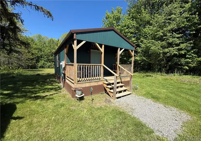 Homes for sale in Sandy Creek, NY | 10 Buchanan Pl, Sandy Creek, NY 13145 | MLS# S1684149