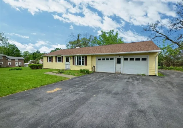 1st image of 45 Center St, Union Springs, NY 13160 | MLS# R1683818