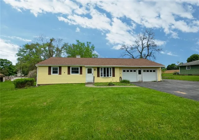 2nd image of 45 Center St, Union Springs, NY 13160 | MLS# R1683818