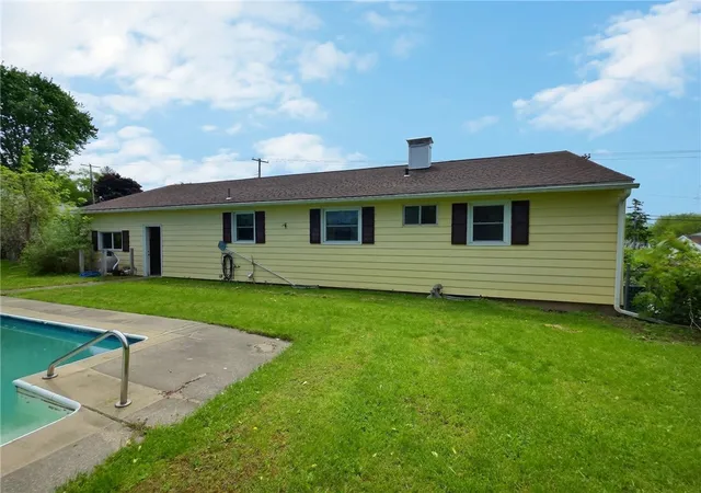Photo 3 of Single family home for sale at 45 Center St, Union Springs, NY 13160 | MLS# R1683818 | Listing updated on 2026-07-28