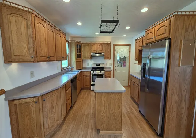 Photo 4 of Single family home for sale at 45 Center St, Union Springs, NY 13160 | MLS# R1683818 | Listing updated on 2026-07-28