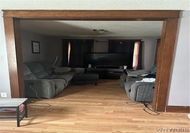 9th image of 64 Wyandotte Ave, Buffalo, NY 14207 | MLS# B1682048