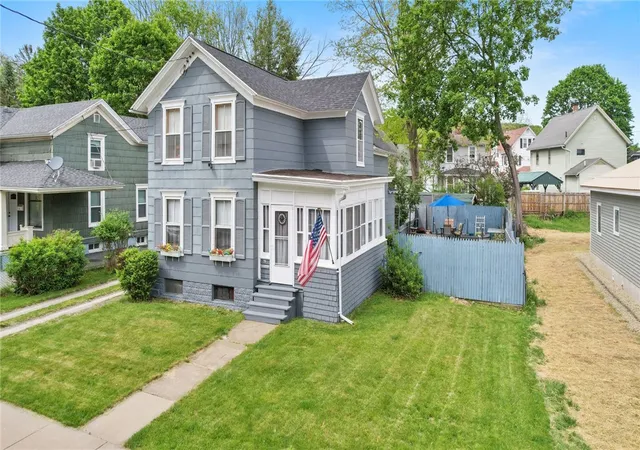 1st image of 20 Cherry St, Oneonta, NY 13820 | MLS# R1680885