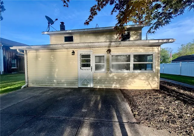Photo 2 of Single family home for sale at 8727 Dwyer Rd, Port Byron, NY 13140 | MLS# R1684071 | Listing updated on 2026-08-03