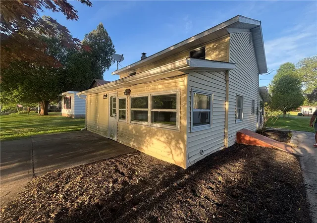 Photo 3 of Single family home for sale at 8727 Dwyer Rd, Port Byron, NY 13140 | MLS# R1684071 | Listing updated on 2026-08-03