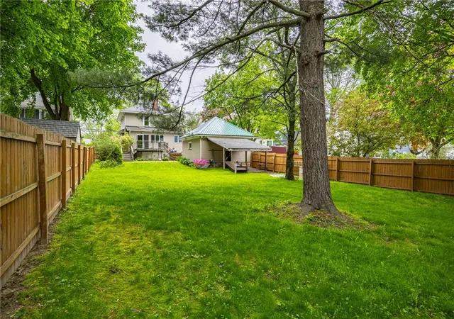 42nd image of 112 S Main St, Pittsford, NY 14534 | MLS# R1682019