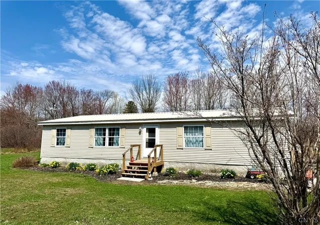 Homes for sale in Sandy Creek, NY | 3037 County Route 15, Sandy Creek, NY 13142 | MLS# S1684202