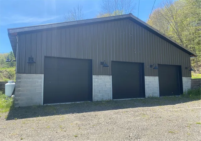 3rd image of 2373 State Hwy 28, Oneonta, NY 13820 | MLS# R1683096