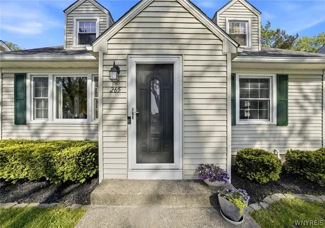 4th image of 265 Blackstone Blvd, Tonawanda, NY 14150 | MLS# B1681570
