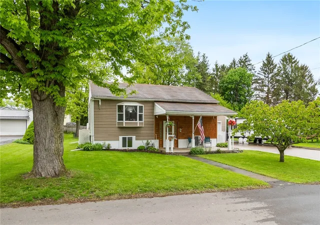 Homes for sale in Fayette, NY | 19 E Kendig St, Fayette, NY 13165 | MLS# R1679389