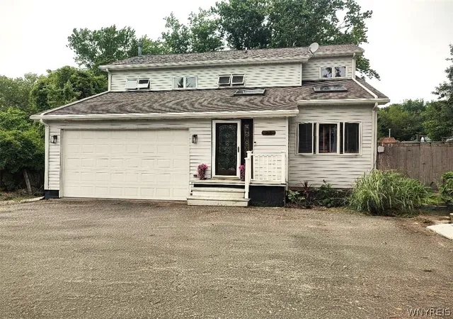1st image of 88 North Ln, Angola, NY 14006 | MLS# B1684353