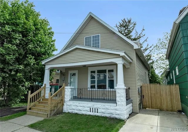 2nd image of 193 Weimar St, Buffalo, NY 14206 | MLS# B1684358