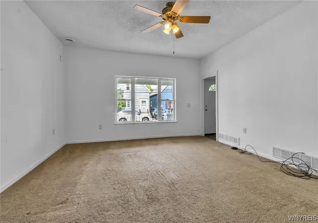 4th image of 193 Weimar St, Buffalo, NY 14206 | MLS# B1684358