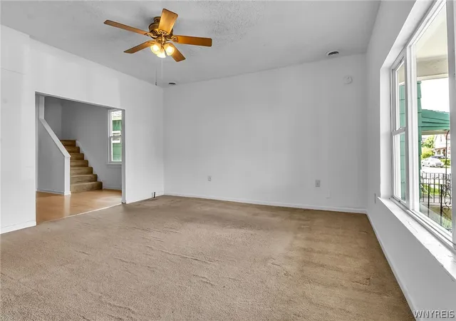 5th image of 193 Weimar St, Buffalo, NY 14206 | MLS# B1684358