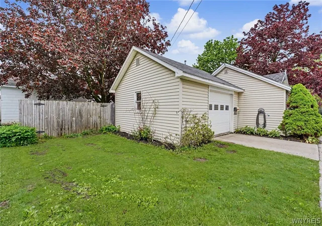 Homes for sale in Arcade, NY | 88 E Main St, Arcade, NY 14009 | MLS# B1684016