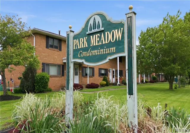 4th image of 1717 Orchard Park Rd, Buffalo, NY 14224 | MLS# B1684430