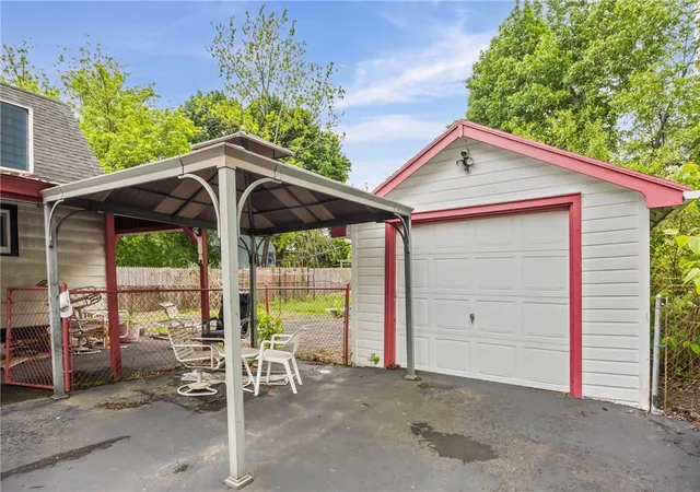 28th image of 211 Wetmore Park, Rochester, NY 14606 | MLS# R1684447