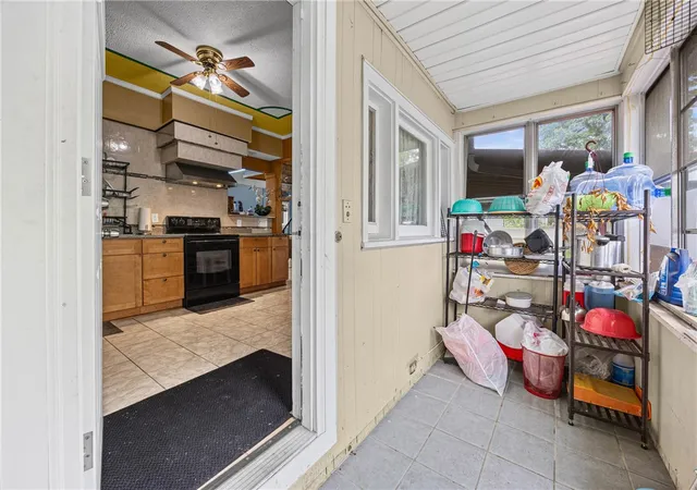 Photo 4 of Sale Pending at 211 Wetmore Park, Rochester, NY 14606 | MLS# R1684447 | Listing updated on 2026-07-19