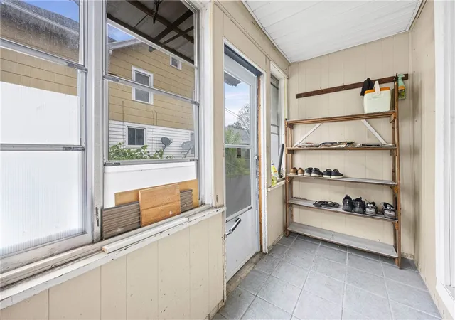 Photo 5 of Sale Pending at 211 Wetmore Park, Rochester, NY 14606 | MLS# R1684447 | Listing updated on 2026-07-19