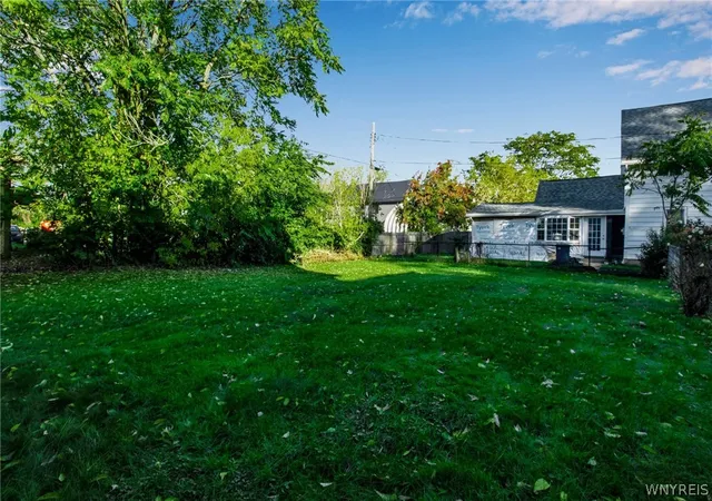 Homes for sale in Buffalo, NY | 10 South St, Buffalo, NY 14204 | MLS# B1681967
