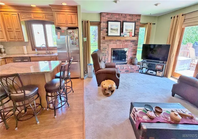 Homes for sale in Lewiston, NY | 768 Michelle Ct, Lewiston, NY 14092 | MLS# B1684339
