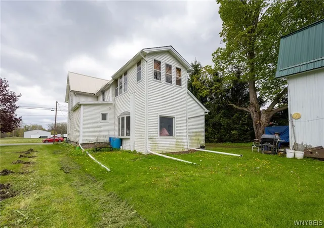 Photo 3 of Multi family home for sale at 6748 Cedar St, Akron, NY 14001 | MLS# B1683182 | Listing updated on 2026-07-15