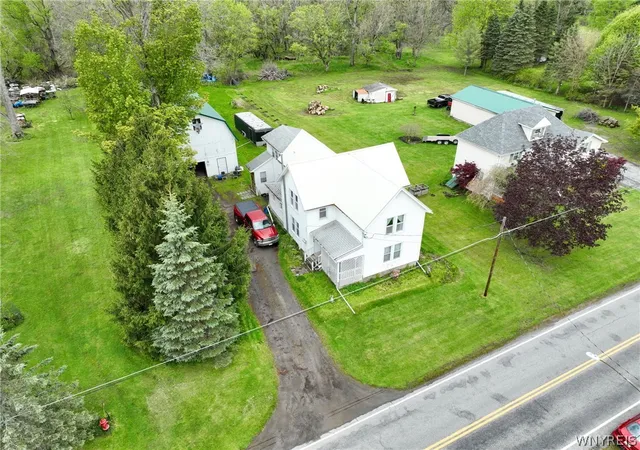 Listing Photo 4 - Condo for sale in building located at 6748 Cedar St, Akron, NY 14001