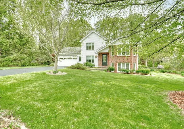 Homes for sale in Penfield, NY | 22 Morning Woods Ln, Penfield, NY 14625 | MLS# R1684539
