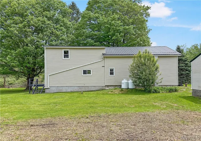 Homes for sale in Attica, NY | 4343 Sage Rd, Attica, NY 14569 | MLS# B1684167