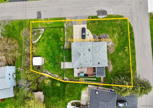 Homes for sale in Hamburg, NY | 1626 S Bend Ln, Hamburg, NY 14085 | MLS# B1678462
