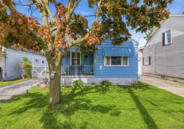 Photo 2 of Sale Pending at 298 Lackawanna Ave, Buffalo, NY 14212 | MLS# B1684555 | Listing updated on 2026-07-19
