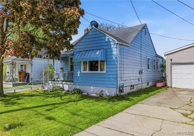 Photo 3 of Sale Pending at 298 Lackawanna Ave, Buffalo, NY 14212 | MLS# B1684555 | Listing updated on 2026-07-19