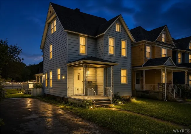 1st image of 1817 Ontario Ave, Niagara Falls, NY 14305 | MLS# B1684562