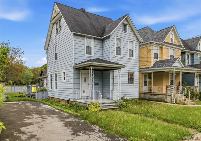 2nd image of 1817 Ontario Ave, Niagara Falls, NY 14305 | MLS# B1684562
